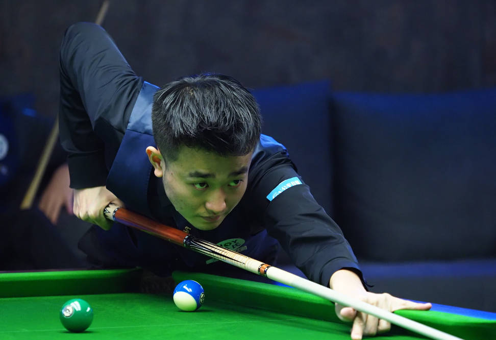 与德佩签约 与德佩签约