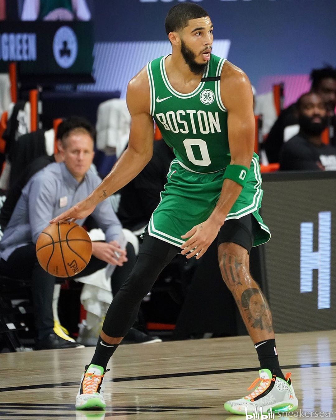 羽毛球男单 羽毛球男单