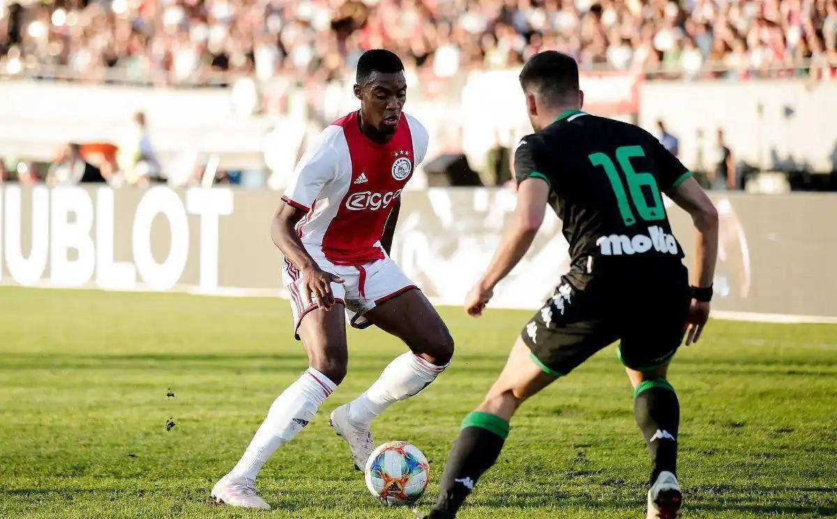 山東魯能泰 山東魯能泰