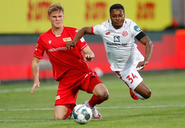 后场篮板保 后场篮板保