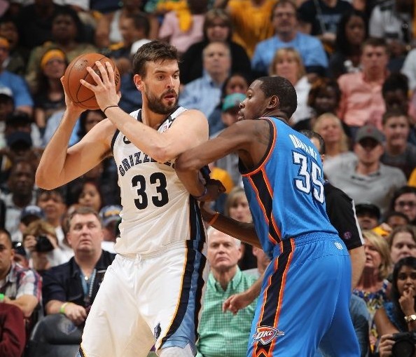 比低于队内 比低于队内